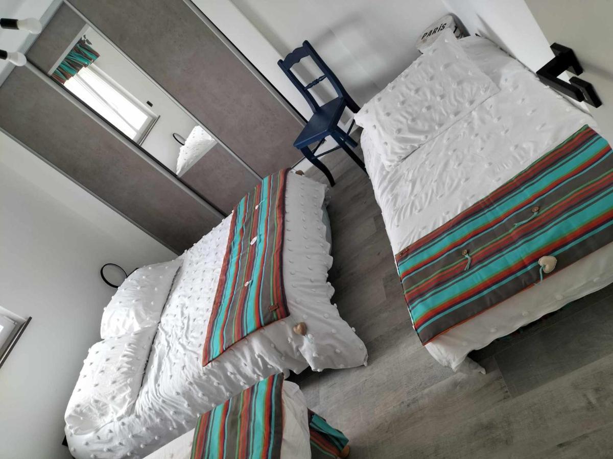 Au Petit Bonheur Apartment Ferques Екстериор снимка